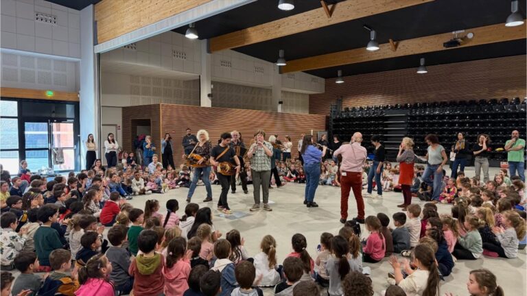 Danses traditionnelles à l’école avec l’USEP19 – Tutoriel pour les profs